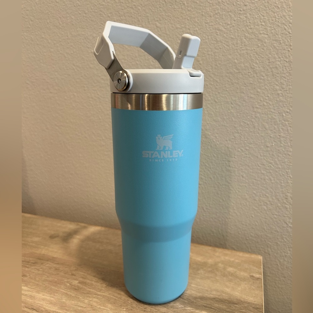 Stanley Flip Straw Tumbler 30oz
